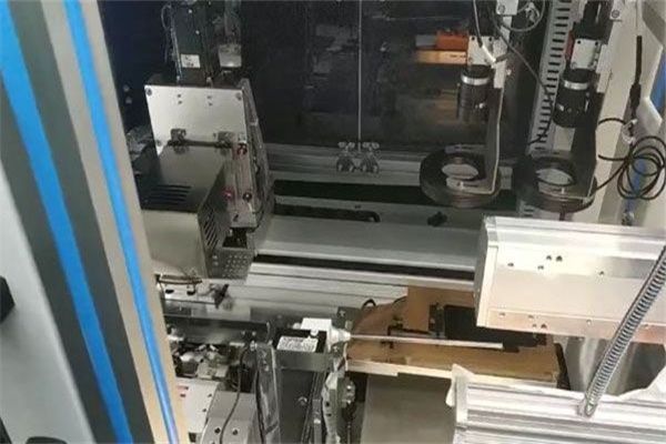 視覺(jué)引導(dǎo)R角液晶模組與TP貼合應(yīng)用