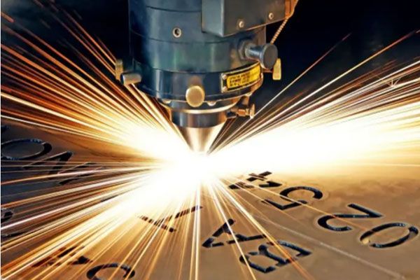 激光加工的特點(diǎn)、種類及其發(fā)展趨勢(shì)