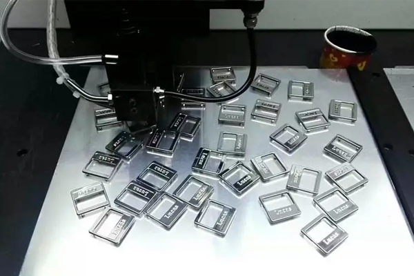 機(jī)器視覺技術(shù)精準(zhǔn)測(cè)量點(diǎn)膠高度與寬度:提升生產(chǎn)質(zhì)量的新利器