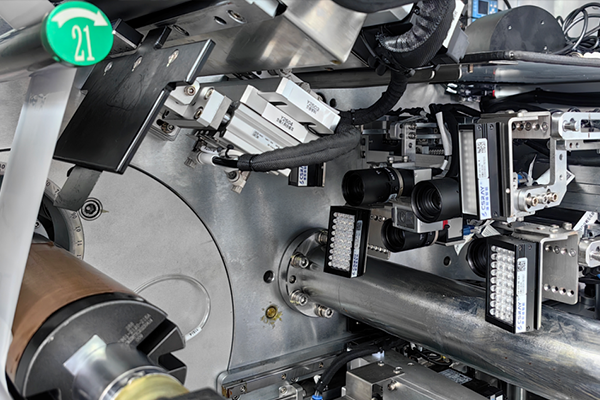 新能源鋰電池生產(chǎn)全過程中，機(jī)器視覺如何大顯身手