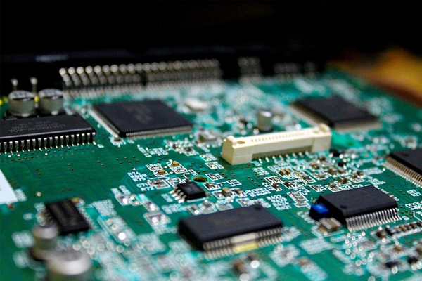 機(jī)器視覺定位貼合芯片應(yīng)用