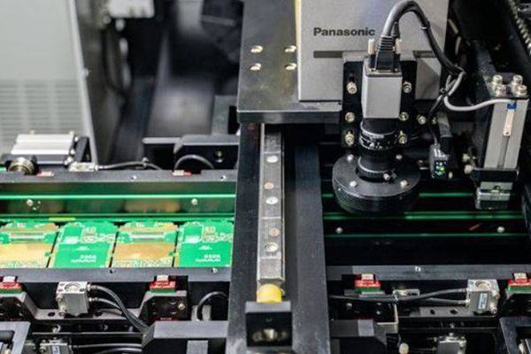 機(jī)器視覺的SMT自動上料應(yīng)用